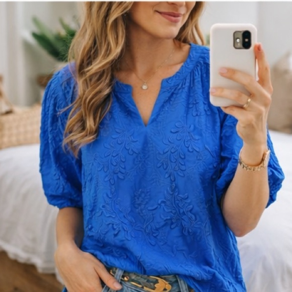 NWT Cupio Blue Textured Blouse Size Large Split Neck 3/4 Puff Sleeve Top